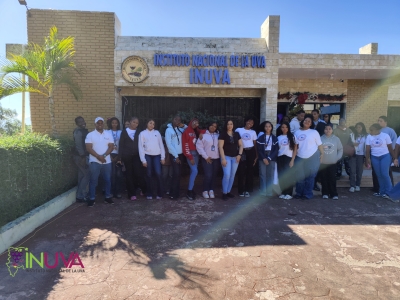 El INUVA recibe visita de estudiantes del Instituto Tecnológico Simón Orozco.