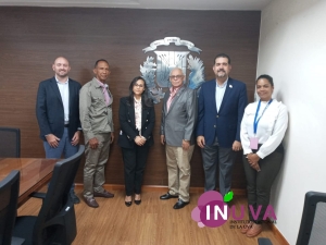 Socialización de proyecto de uvas de vinos entre el INUVA y el MEPyD.