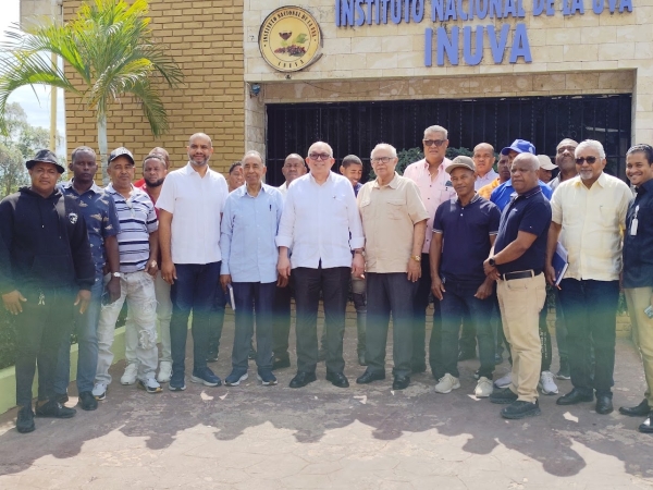 Plan de Desarrollo Agropecuario para la provincia Bahoruco: reuni&oacute;n.